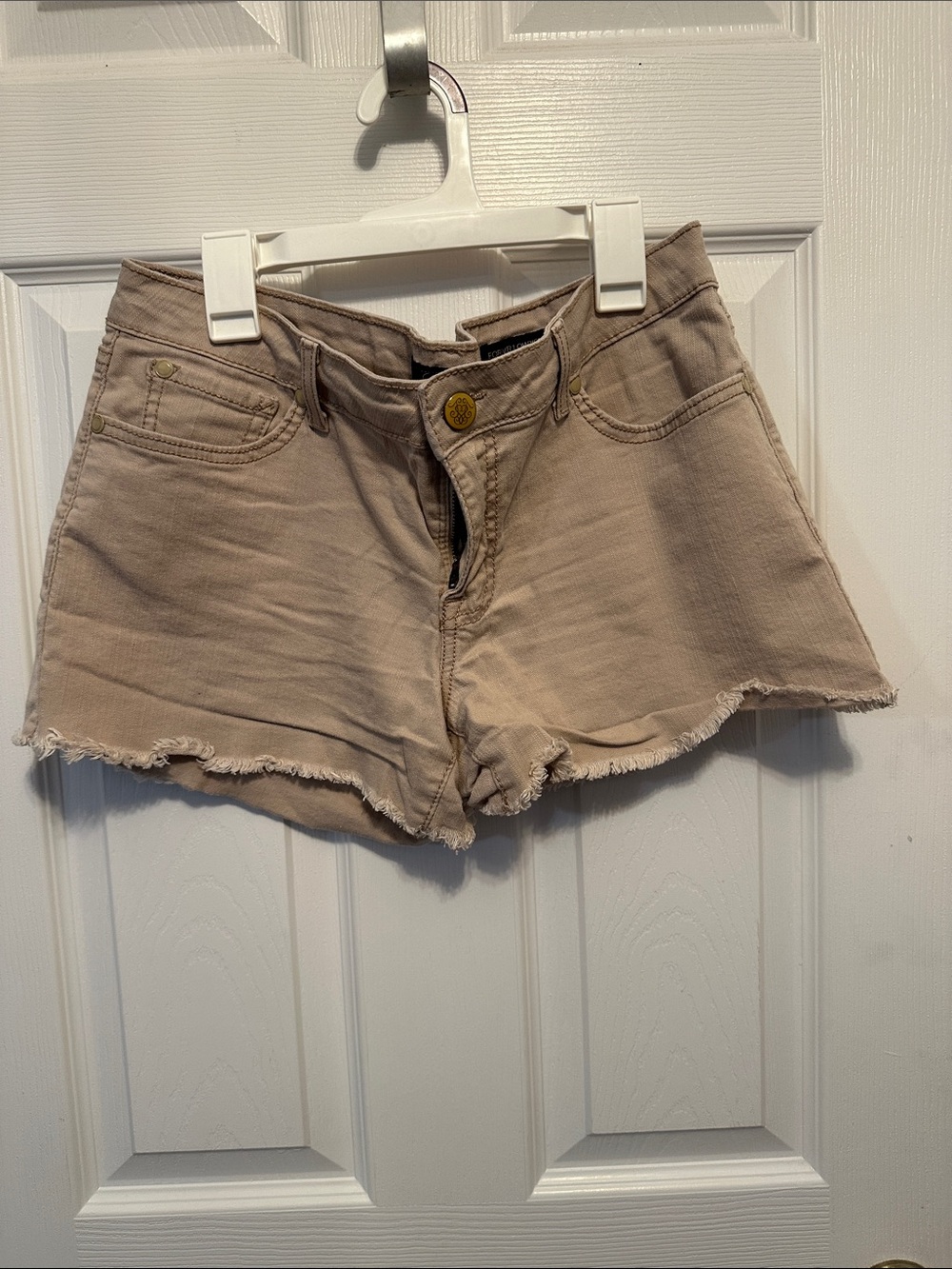 Jessica Simpson Tan Frayed Hem High-Rise Jean Shorts